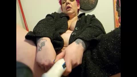 Snapshot of spinnerbitch chatting on 3, 3, 2025 Vanessa Spade online show from 3, 3, 2025