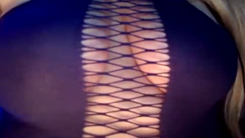 Snapshot of spinnerbitch chatting on 12, 11, 2025 Vanessa Spade online show from 12, 11, 2025