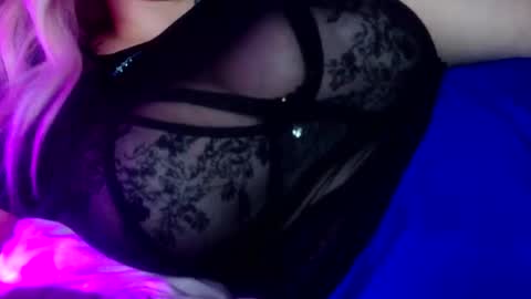 Snapshot of spinnerbitch chatting on 23, 4, 2026 Vanessa Spade online show from 23, 4, 2026