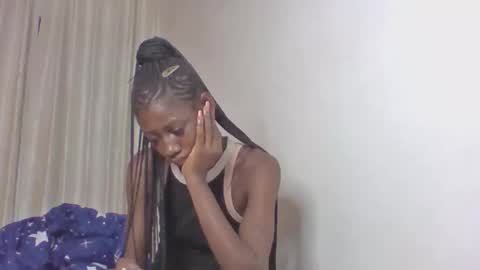 Snapshot of spoiltbrattt chatting on 28, 10, 2025 spoiltbrattt online show from 28, 10, 2025