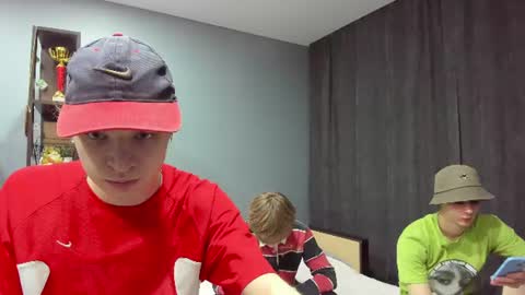 Snapshot of sponge_bob_spencer chatting on 5, 7, 2026 Boris Fedya Kolya online show from 5, 7, 2026