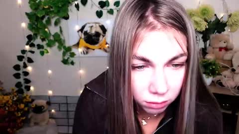 Snapshot of sport_tall_karina chatting on 11, 11, 2025 Karina online show from 11, 11, 2025