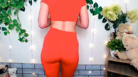 Snapshot of sport_tall_karina chatting on 27, 2, 2026 Karina online show from 27, 2, 2026