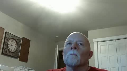 Snapshot of sportfish chatting on 21, 12, 2025 sportfish online show from 21, 12, 2025