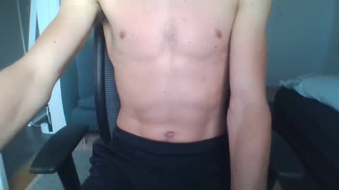 Snapshot of sportsguy19960 chatting on 23, 4, 2026 sportsguy19960 online show from 23, 4, 2026