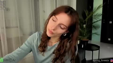 Snapshot of spring_forestxx chatting on 18, 6, 2026 Lily my new acc3 online show from 18, 6, 2026