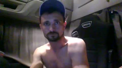 Snapshot of spyco82 chatting on 20, 11, 2025 spyco82 online show from 20, 11, 2025