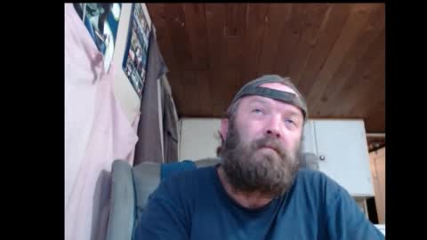 Snapshot of squegly chatting on 15, 9, 2025 Bryan online show from 15, 9, 2025