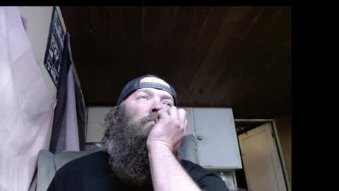 Snapshot of squegly chatting on 4, 4, 2026 Bryan online show from 4, 4, 2026