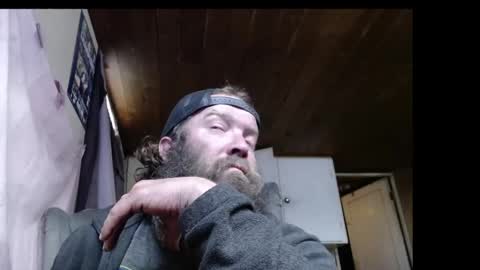 Snapshot of squegly chatting on 14, 4, 2026 Bryan online show from 14, 4, 2026