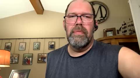 squirreldiamond online show from 16, 5, 2026