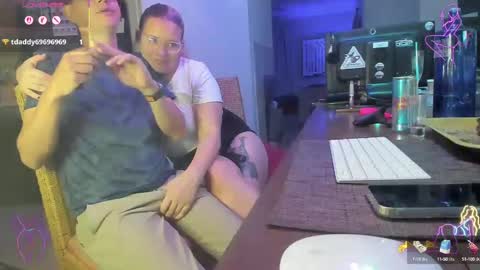 Snapshot of squirt_vip_room chatting on 28, 9, 2025 Roxy Day  Mossimo Knight online show from 28, 9, 2025