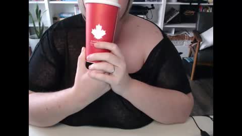 Snapshot of squirtymilfjess chatting on 8, 1, 2025 Messi Jessi online show from 8, 1, 2025
