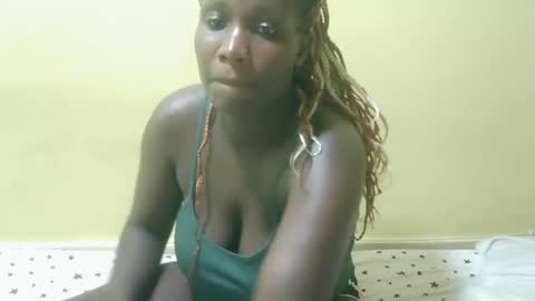 Snapshot of squirtypussie chatting on 21, 4, 2026 squirtypussie online show from 21, 4, 2026
