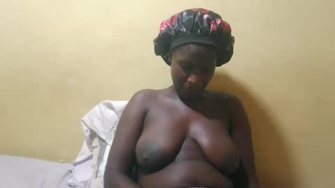 Snapshot of squirtypussie chatting on 14, 5, 2026 squirtypussie online show from 14, 5, 2026