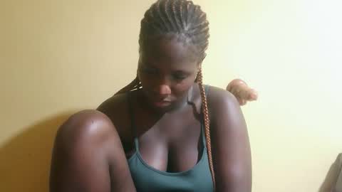 Snapshot of squirtypussie chatting on 26, 5, 2026 squirtypussie online show from 26, 5, 2026
