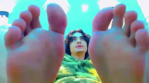 Snapshot of sr_bonnyethan chatting on 25, 10, 2025 ethan online show from 25, 10, 2025