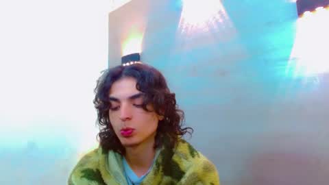 Snapshot of sr_bonnyethan chatting on 10, 11, 2025 ethan online show from 10, 11, 2025