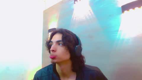 Snapshot of sr_bonnyethan chatting on 13, 11, 2025 ethan online show from 13, 11, 2025