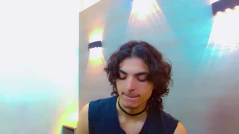 Snapshot of sr_bonnyethan chatting on 19, 11, 2025 ethan online show from 19, 11, 2025