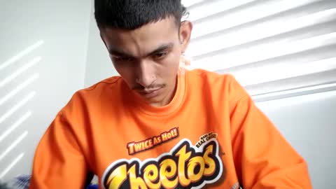 Snapshot of srcejotas chatting on 15, 4, 2026 sorry mom online show from 15, 4, 2026