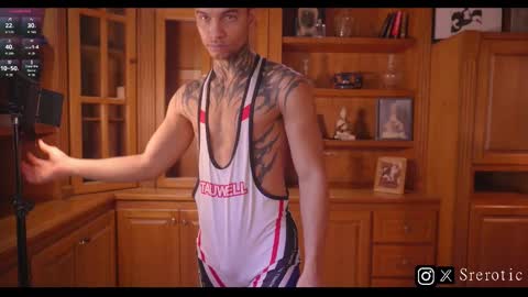 Snapshot of srerotic chatting on 17, 11, 2025 Matt online show from 17, 11, 2025