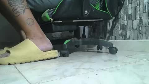 sr master cum its my old account online show from 22, 12, 2025