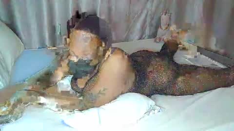 ssexxyred online show from 18, 4, 2026