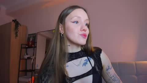 Snapshot of sshawty chatting on 12, 5, 2026 Anni if Im offline for a long time Im depressed feel free to support me offline online show from 12, 5, 2026