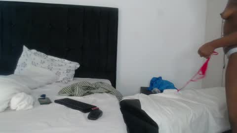 Snapshot of stacey_jaxn chatting on 2, 4, 2026 stacey_jaxn online show from 2, 4, 2026