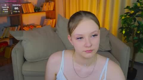Snapshot of staceyyjones chatting on 17, 4, 2026 Stacey online show from 17, 4, 2026