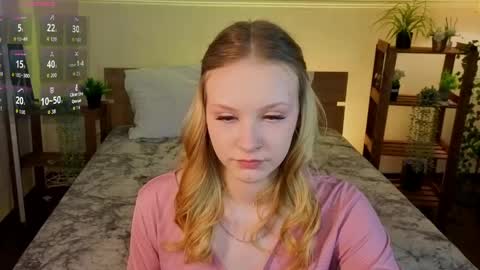 Snapshot of staceyyjones chatting on 20, 4, 2026 Stacey online show from 20, 4, 2026