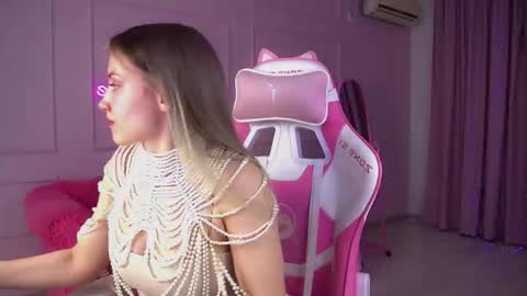 Snapshot of stacyevancesss chatting on 29, 11, 2025 StacyEvances online show from 29, 11, 2025