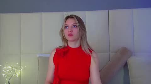 Snapshot of stacyevancesss chatting on 18, 2, 2026 StacyEvances online show from 18, 2, 2026