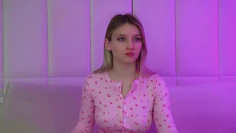 Snapshot of stacyevancesss chatting on 20, 2, 2026 StacyEvances online show from 20, 2, 2026