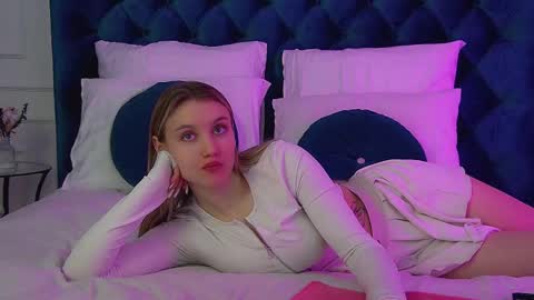 Snapshot of stacyevancesss chatting on 23, 2, 2026 StacyEvances online show from 23, 2, 2026