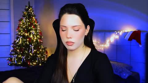 Snapshot of stacygonzales_ chatting on 27, 12, 2024 Bye bye dear See you on December 3st online show from 27, 12, 2024
