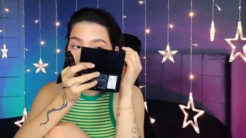 Snapshot of stacygonzales_ chatting on 12, 10, 2025 Bye bye dear See you on December 3st online show from 12, 10, 2025