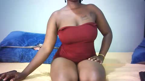 Snapshot of stacyweet chatting on 20, 12, 2025 Stacysweet chocolate online show from 20, 12, 2025