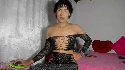 Snapshot of stannlyy chatting on 15, 10, 2025 Stannly online show from 15, 10, 2025