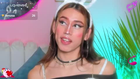 Snapshot of star_mor_ chatting on 5, 2, 2025  estrellita online show from 5, 2, 2025