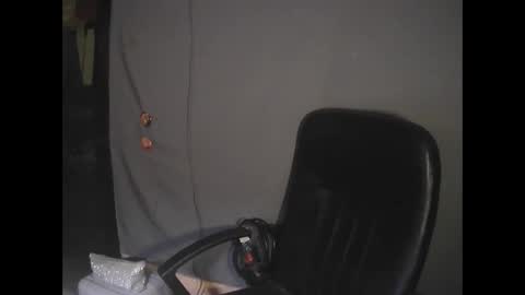 Snapshot of starvingbps chatting on 9, 5, 2026 starvingbps online show from 9, 5, 2026