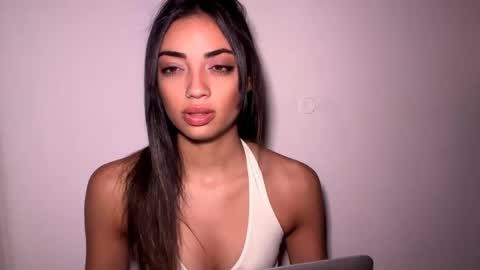 Mia online show from 31, 3, 2026