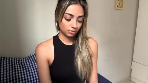 Mia online show from 18, 4, 2026