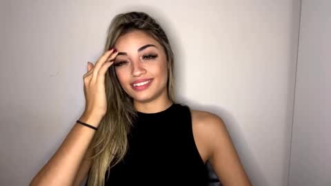 Mia online show from 30, 4, 2026