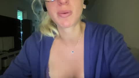 Stassiethatsororitygirl online show from 4, 10, 2025