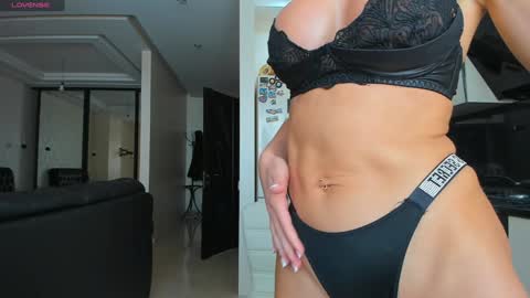 Snapshot of stasyq555 chatting on 5, 2, 2025 StasyQ555 online show from 5, 2, 2025