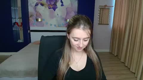 Snapshot of stasystew chatting on 8, 10, 2025 StasyStew online show from 8, 10, 2025