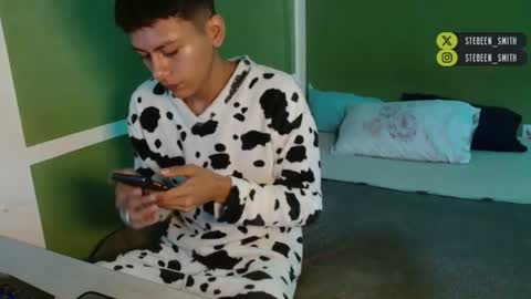 Snapshot of stebeen_smith chatting on 22, 6, 2026 stebeen smith online show from 22, 6, 2026