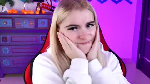 stef_nicks online show from 29, 10, 2025